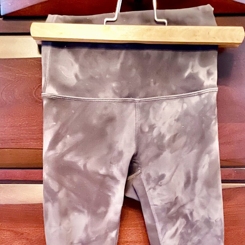 Lululemon Wunder Under  Crop Diamond Dye Leggings size 0